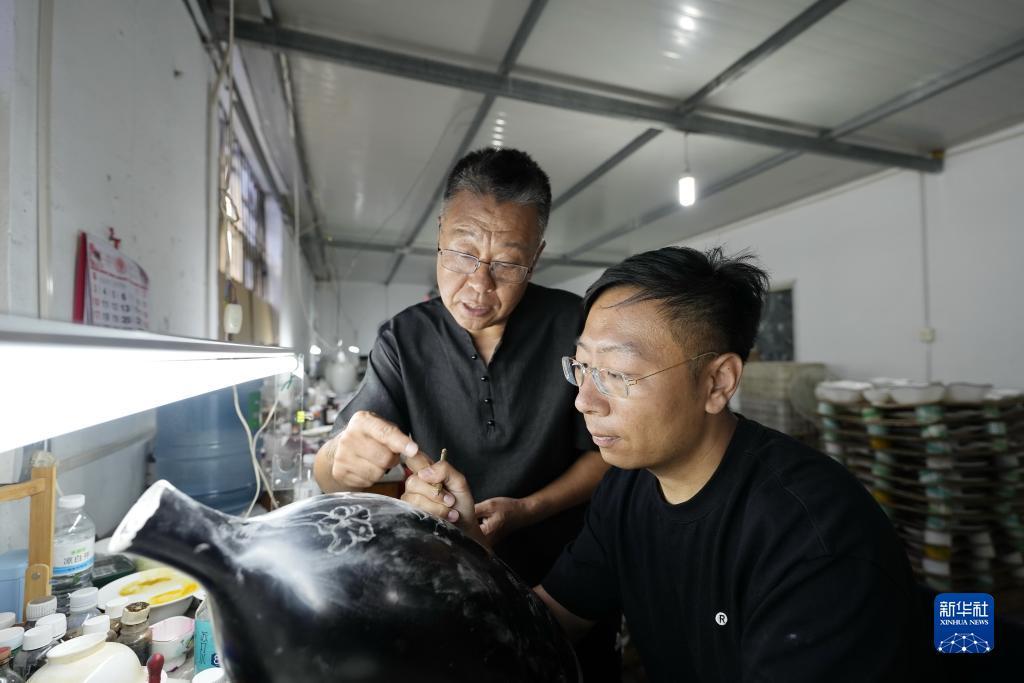 娱网棋牌在哪下